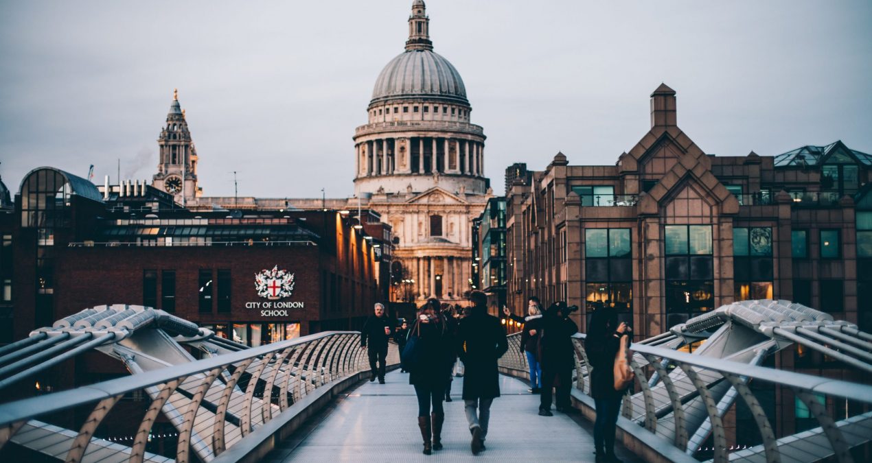 Quelles chaussures emporter pour un voyage à Londres ?